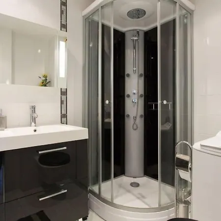 Apartment F3 Vue Mer Et Croisette Cannes