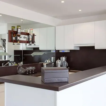 Apartment F3 Vue Mer Et Croisette Cannes